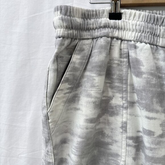 Athleta Womens Farallon Camo Print Jogger Pants Stretch Drawstring Waist Gray 18 - Picture 10 of 15